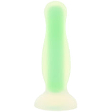 Load image into Gallery viewer, Luminous Glow In The Dark Large Butt Plug in Green
